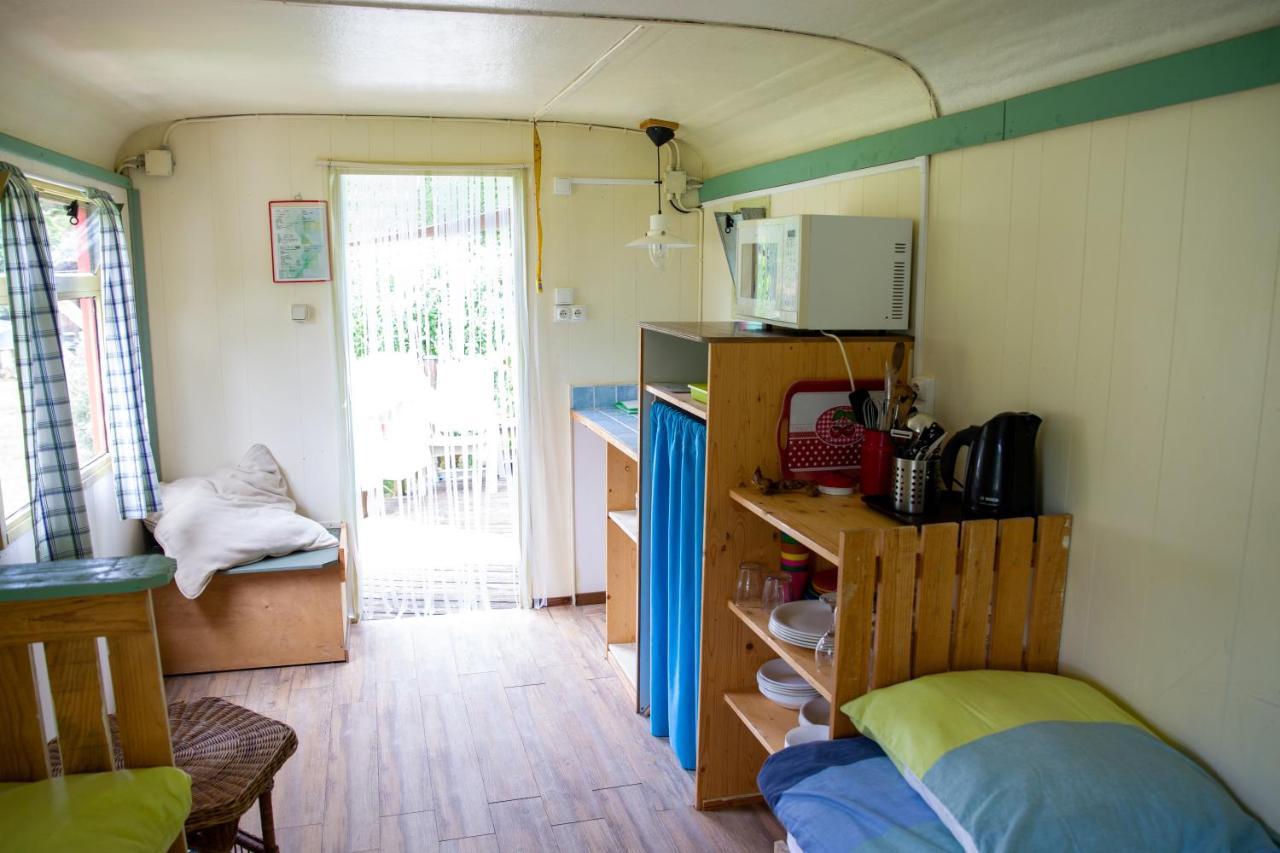 Hotel Le Bon Chemin Roulotte à Sainte-Nathalène Extérieur photo