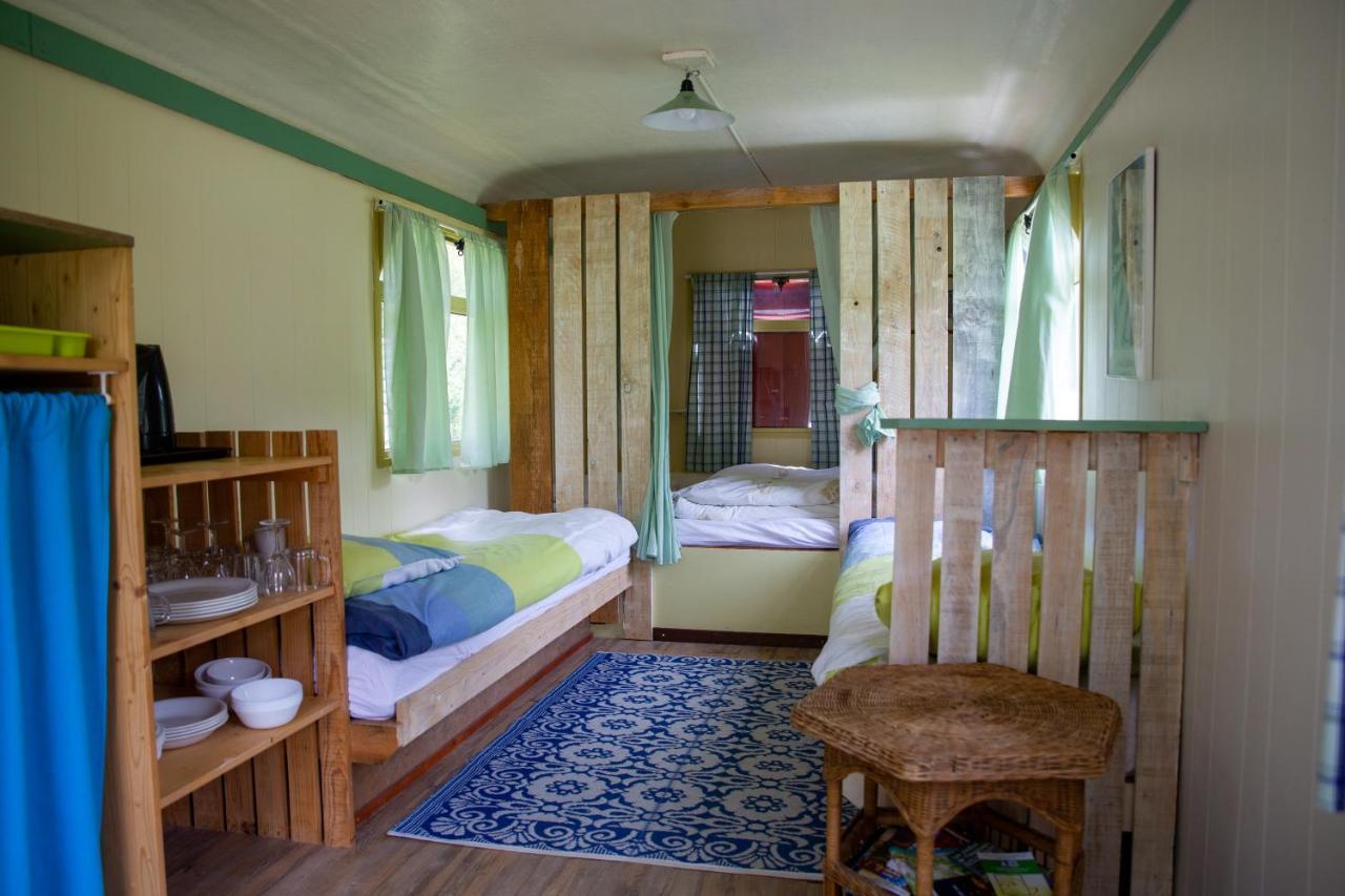 Hotel Le Bon Chemin Roulotte à Sainte-Nathalène Extérieur photo