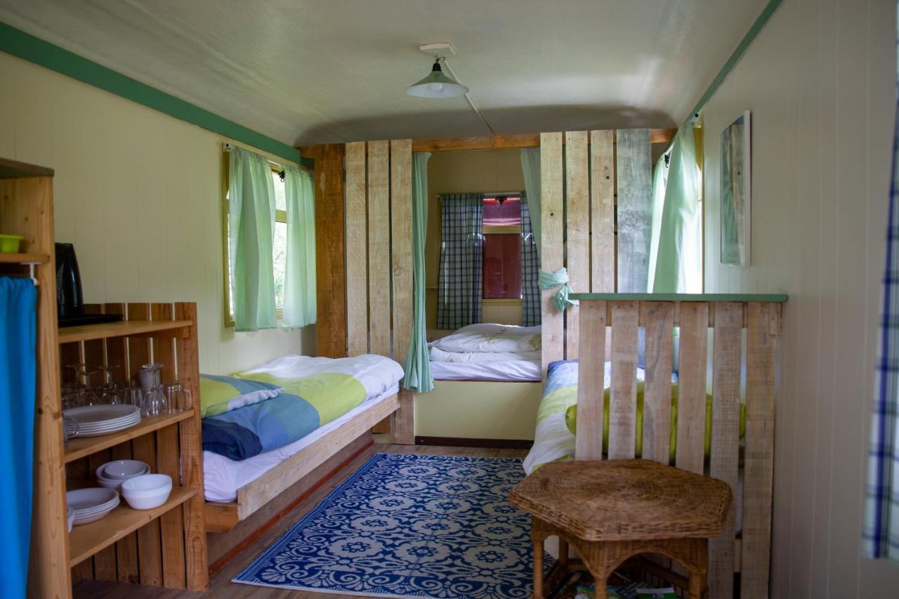 Hotel Le Bon Chemin Roulotte à Sainte-Nathalène Extérieur photo