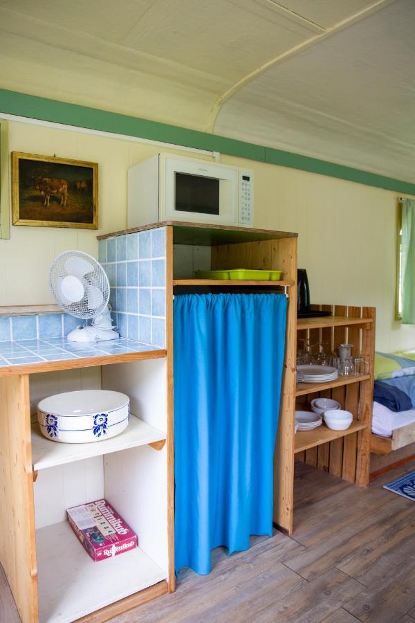Hotel Le Bon Chemin Roulotte à Sainte-Nathalène Extérieur photo